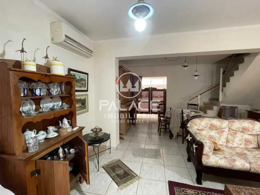 Casa com 2 quartos à venda, 120m2 em Aguas De Sao Pedro - SP - imagem 7 Foto 7 de Casa com 2 quartos à venda, 120m2 em Aguas De Sao Pedro - SP