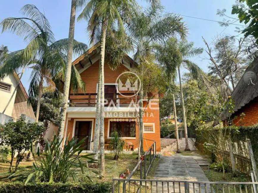 Casa com 2 quartos à venda, 120m2 em Aguas De Sao Pedro - SP - imagem 2 Foto 2 de Casa com 2 quartos à venda, 120m2 em Aguas De Sao Pedro - SP