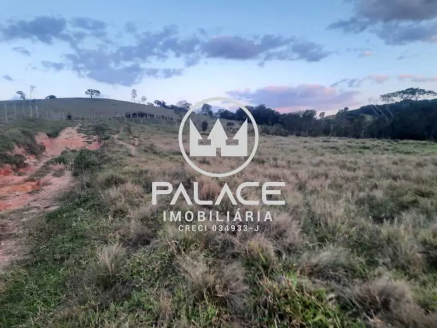 Foto 7 de Fazenda / Haras à venda, 80m2 em Ouro Fino - MG