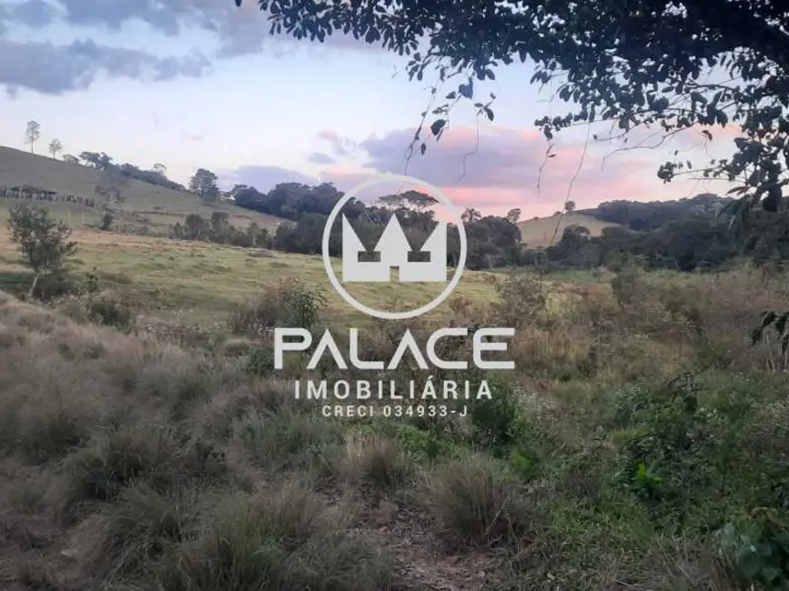 Foto 9 de Fazenda / Haras à venda, 80m2 em Ouro Fino - MG