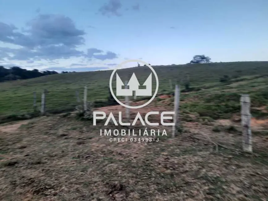 Foto 4 de Fazenda / Haras à venda, 80m2 em Ouro Fino - MG