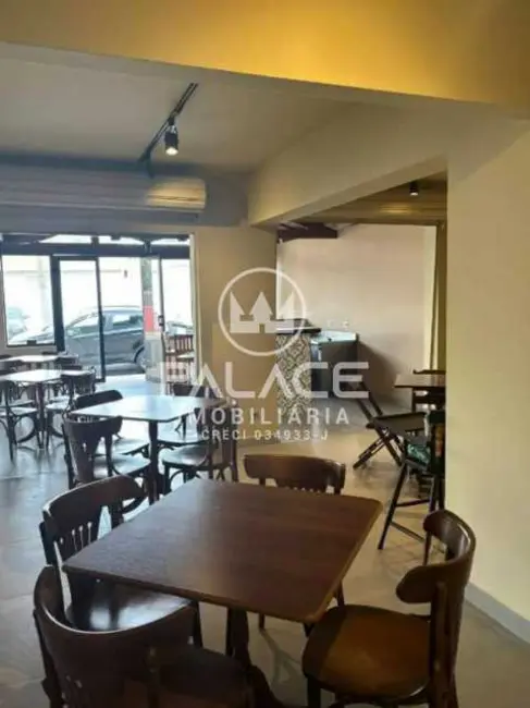 Casa com 2 quartos à venda, 363m2 em Piracicaba - SP - imagem 8 Foto 8 de Casa com 2 quartos à venda, 363m2 em Piracicaba - SP