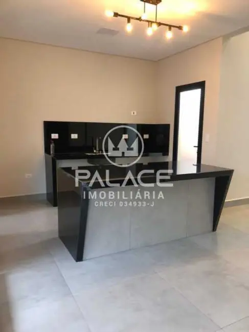 Casa de Condomínio com 3 quartos à venda, 170m2 em Rio Das Pedras - SP - imagem 3 Foto 3 de Casa de Condomínio com 3 quartos à venda, 170m2 em Rio Das Pedras - SP