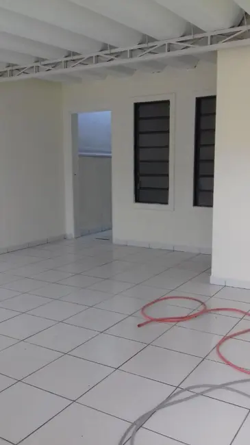 Casa com 2 quartos à venda, 69m2 em Piracicaba - SP - imagem 2 Foto 2 de Casa com 2 quartos à venda, 69m2 em Piracicaba - SP
