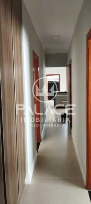 Casa com 3 quartos à venda e para alugar, 130m2 em Piracicaba - SP - imagem 3 Foto 3 de Casa com 3 quartos à venda e para alugar, 130m2 em Piracicaba - SP