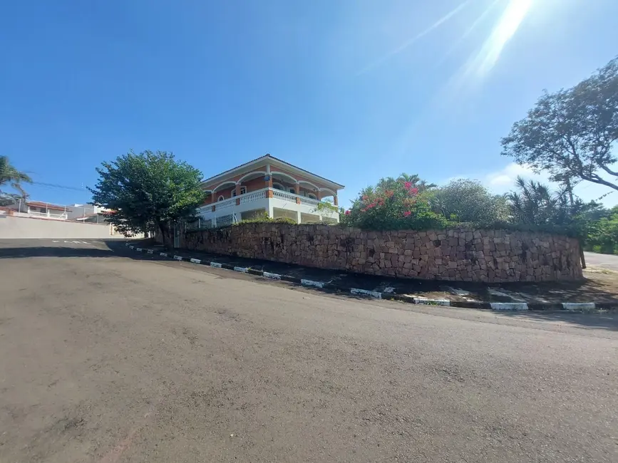 Foto 6 de Casa com 3 quartos à venda, 400m2 em Sao Pedro - SP