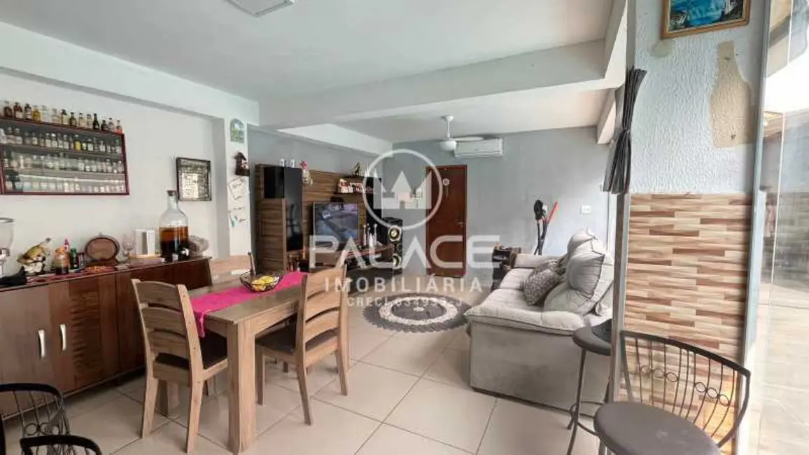 Foto 6 de Casa com 5 quartos à venda, 150m2 em Piracicaba - SP