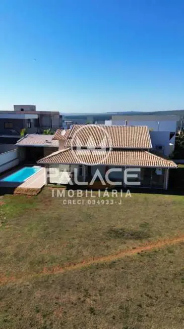 Foto 3 de Casa de Condomínio com 3 quartos à venda, 190m2 em Avare - SP