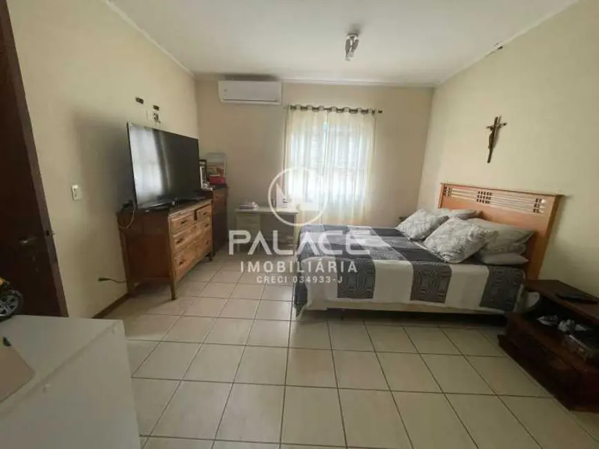 Foto 2 de Casa com 6 quartos à venda, 325m2 em Piracicaba - SP