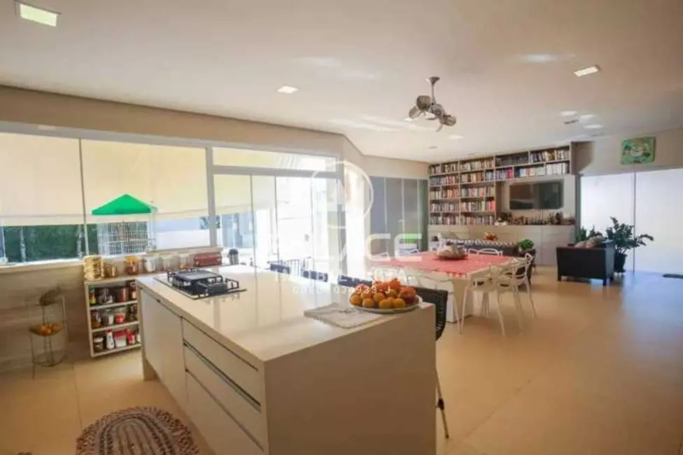 Casa de Condomínio com 4 quartos à venda, 417m2 em Piracicaba - SP - imagem 5 Foto 5 de Casa de Condomínio com 4 quartos à venda, 417m2 em Piracicaba - SP