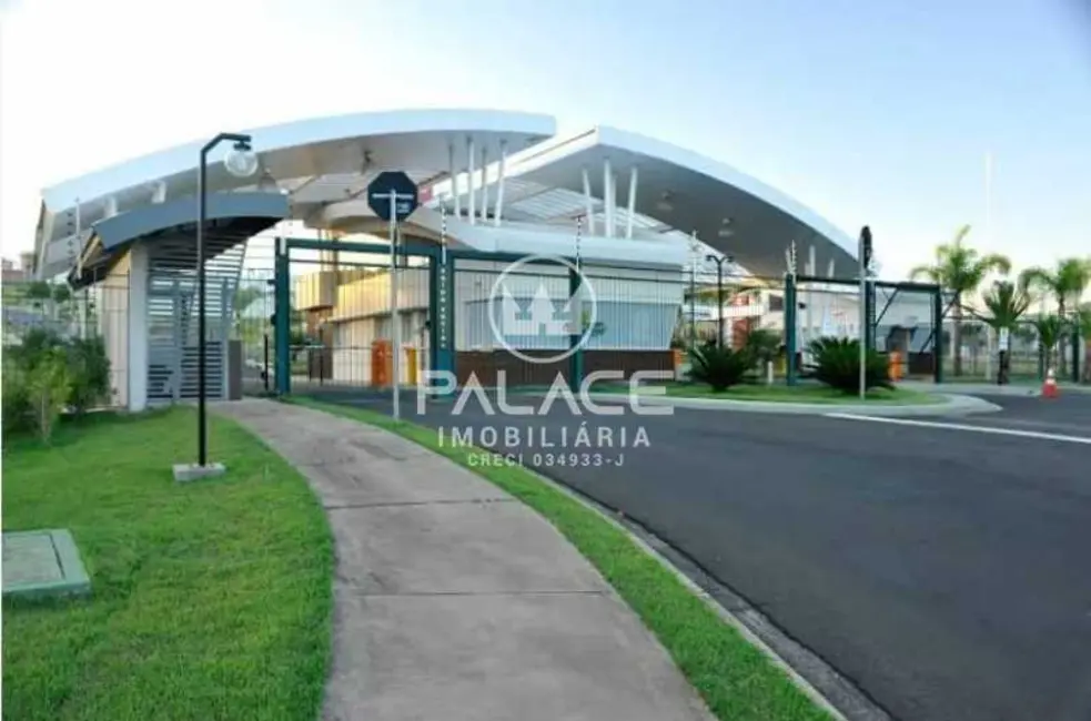 Foto 1 de Terreno / Lote à venda, 378m2 em Piracicaba - SP