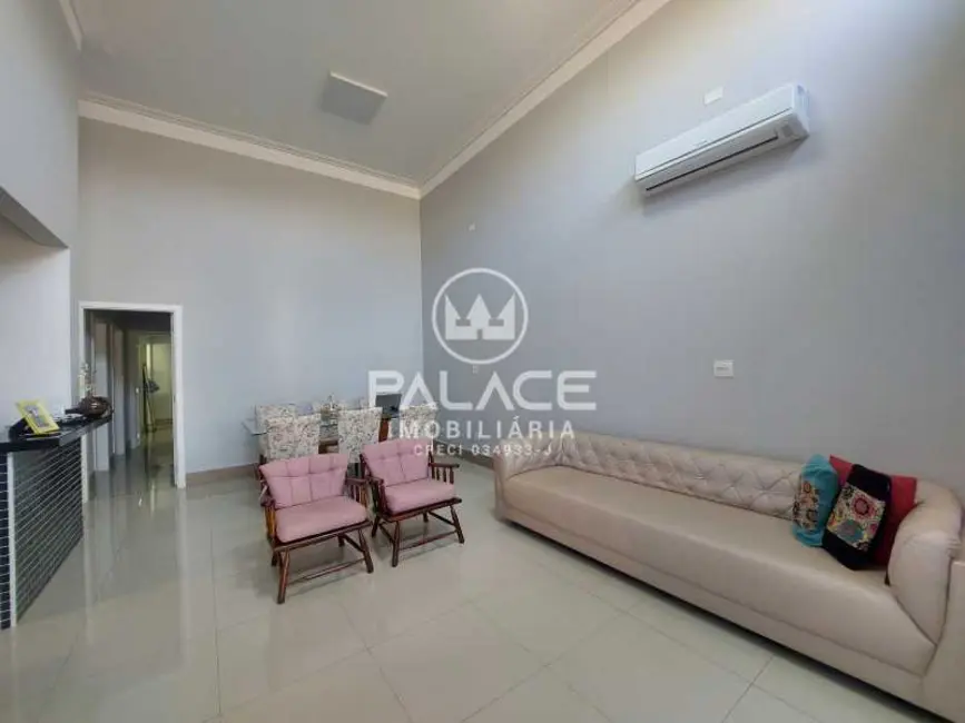 Casa de Condomínio com 3 quartos à venda, 141m2 em Piracicaba - SP - imagem 2 Foto 2 de Casa de Condomínio com 3 quartos à venda, 141m2 em Piracicaba - SP