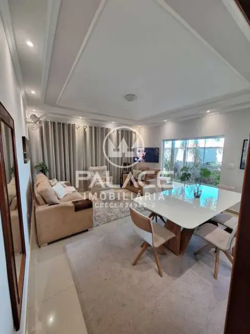 Casa com 3 quartos à venda, 211m2 em Piracicaba - SP - imagem 1 Foto 1 de Casa com 3 quartos à venda, 211m2 em Piracicaba - SP