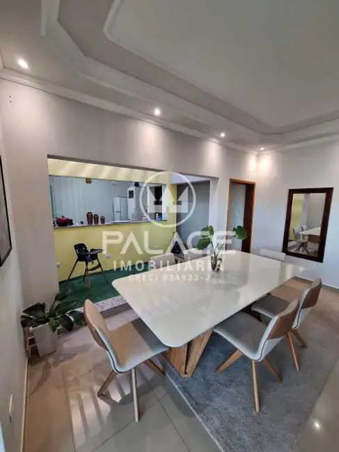 Casa com 3 quartos à venda, 211m2 em Piracicaba - SP - imagem 4 Foto 4 de Casa com 3 quartos à venda, 211m2 em Piracicaba - SP