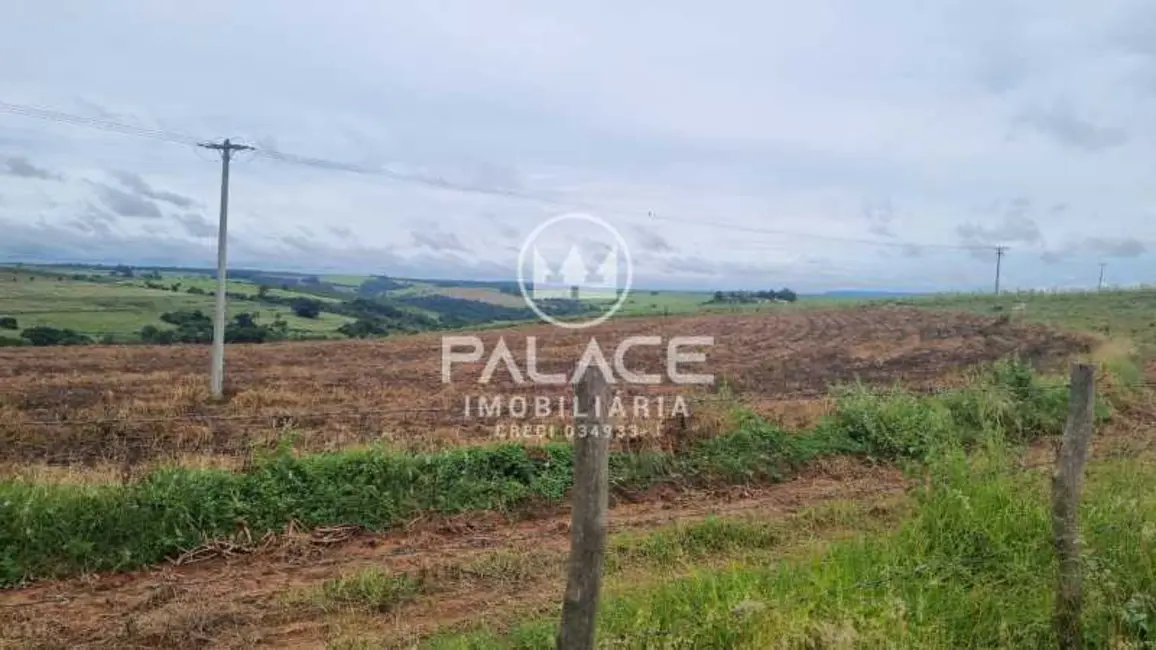 Foto 6 de Fazenda / Haras com 3 quartos à venda, 400m2 em Anhembi - SP