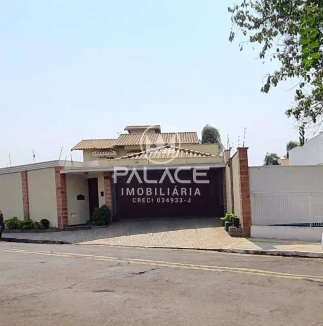 Foto 2 de Casa com 3 quartos à venda, 235m2 em Piracicaba - SP