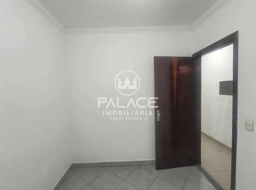 Casa com 4 quartos para alugar, 251m2 em Piracicaba - SP - imagem 8 Foto 8 de Casa com 4 quartos para alugar, 251m2 em Piracicaba - SP