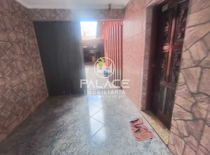Casa com 4 quartos para alugar, 251m2 em Piracicaba - SP - imagem 9 Foto 9 de Casa com 4 quartos para alugar, 251m2 em Piracicaba - SP