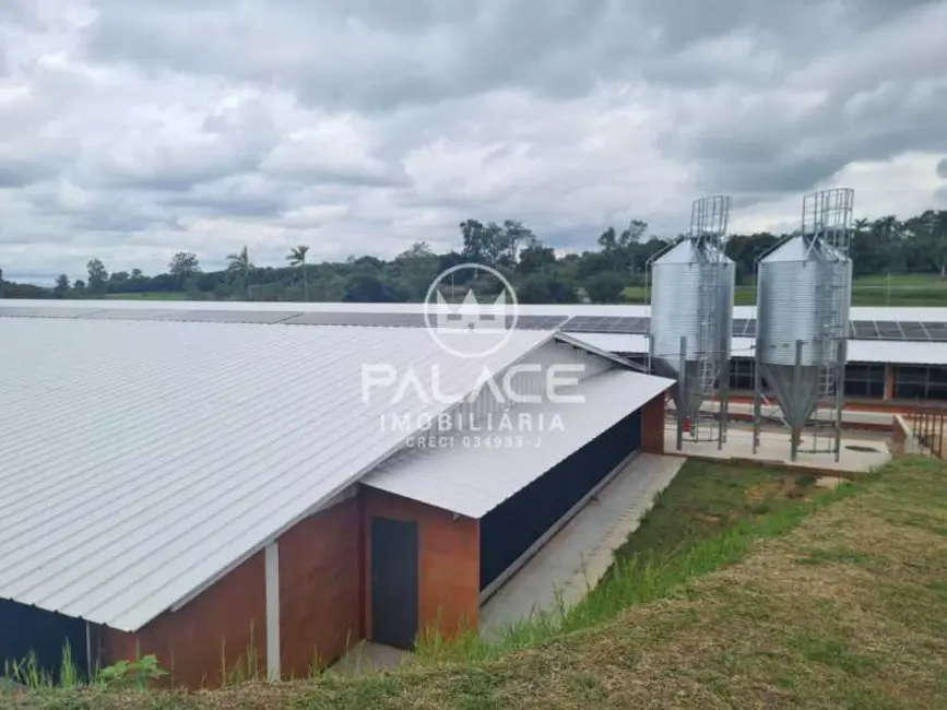 Foto 5 de Fazenda / Haras à venda, 12000m2 em Conchas - SP