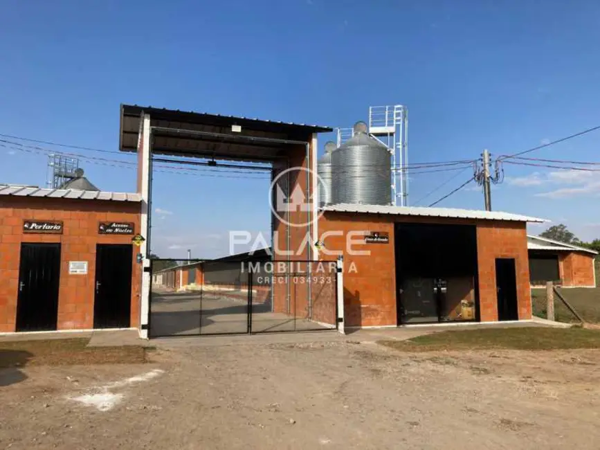 Foto 2 de Fazenda / Haras à venda, 12000m2 em Conchas - SP