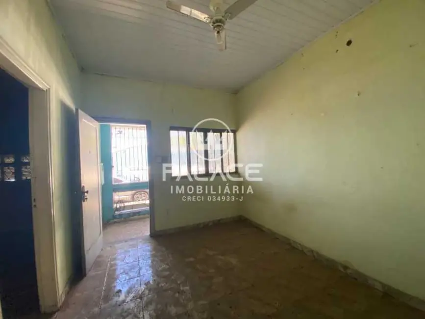 Foto 4 de Casa Comercial com 2 quartos para alugar, 182m2 em Piracicaba - SP