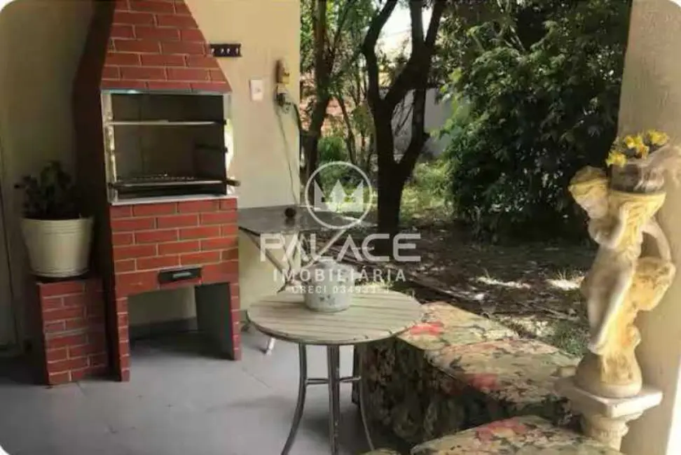 Foto 2 de Chácara com 3 quartos à venda, 200m2 em Piracicaba - SP