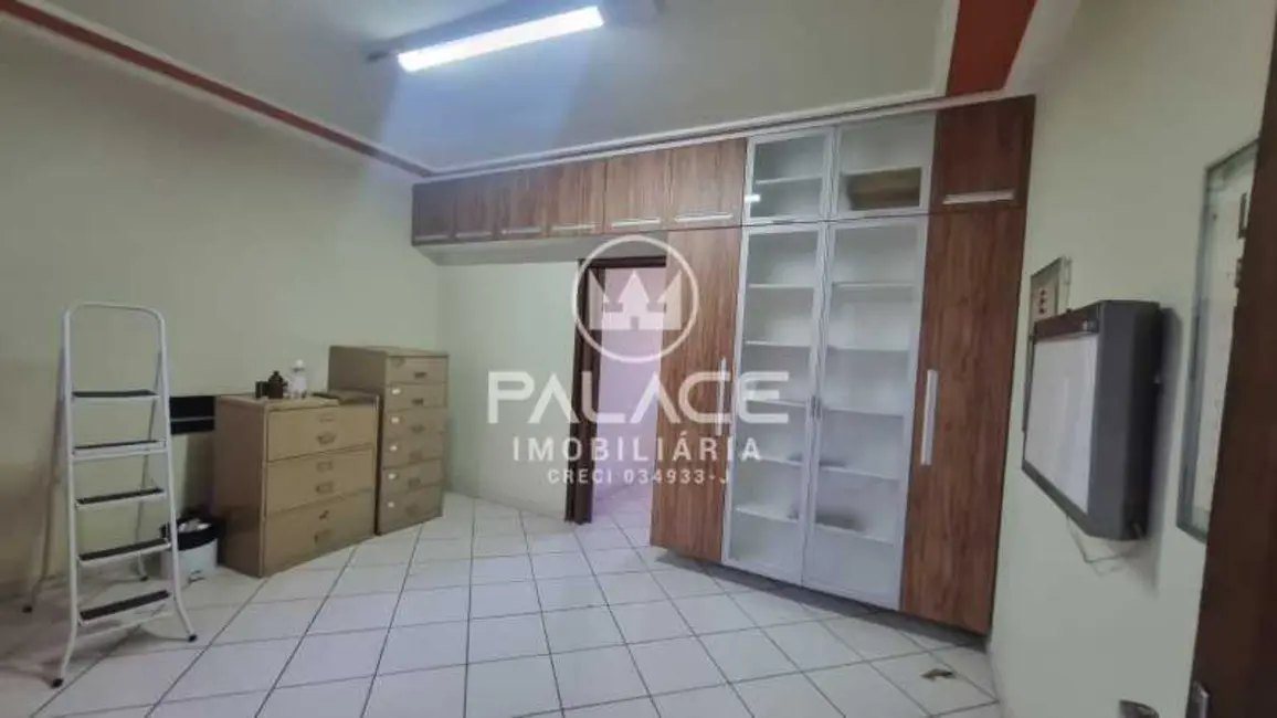 Sala Comercial à venda e para alugar, 909m2 em Piracicaba - SP - imagem 3 Foto 3 de Sala Comercial à venda e para alugar, 909m2 em Piracicaba - SP