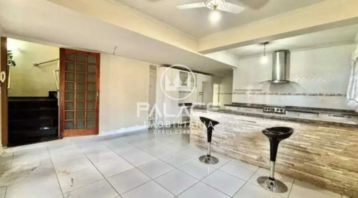 Foto 8 de Casa com 3 quartos à venda e para alugar, 230m2 em Piracicaba - SP