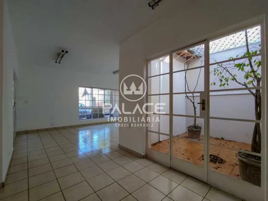 Foto 9 de Casa Comercial com 3 quartos para alugar, 156m2 em Piracicaba - SP