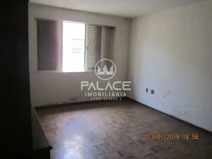 Casa Comercial com 5 quartos à venda, 270m2 em Piracicaba - SP - imagem 7 Foto 7 de Casa Comercial com 5 quartos à venda, 270m2 em Piracicaba - SP