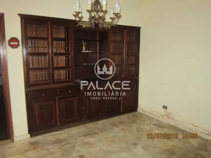 Casa Comercial com 5 quartos à venda, 270m2 em Piracicaba - SP - imagem 6 Foto 6 de Casa Comercial com 5 quartos à venda, 270m2 em Piracicaba - SP