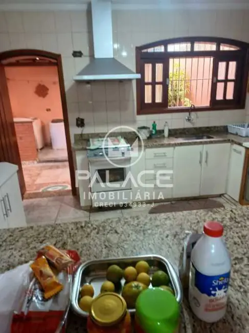 Casa com 3 quartos à venda, 170m2 em Piracicaba - SP - imagem 3 Foto 3 de Casa com 3 quartos à venda, 170m2 em Piracicaba - SP