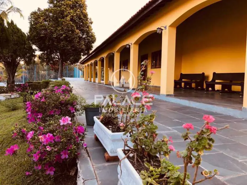 Foto 2 de Chácara com 10 quartos à venda e para alugar, 1300m2 em Laranjal Paulista - SP