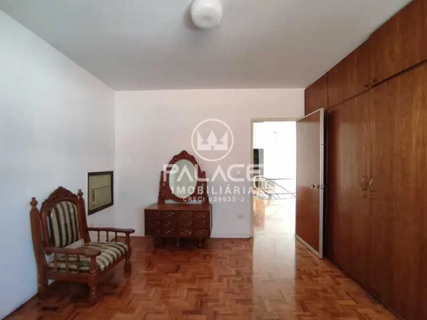 Foto 9 de Casa com 4 quartos para alugar, 381m2 em Piracicaba - SP