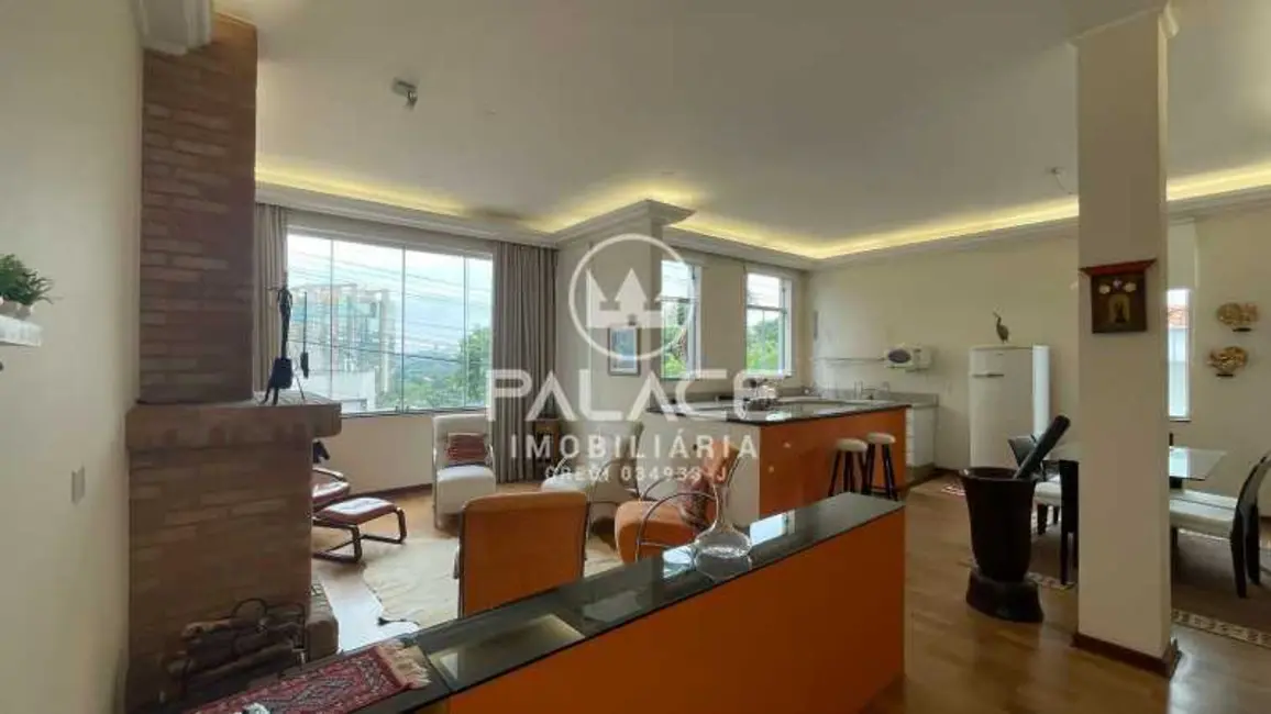 Foto 1 de Casa com 3 quartos para alugar, 230m2 em Piracicaba - SP