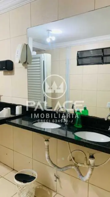 Loja para alugar, 450m2 em Piracicaba - SP - imagem 9 Foto 9 de Loja para alugar, 450m2 em Piracicaba - SP