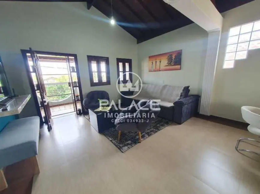 Foto 2 de Casa com 2 quartos à venda, 125m2 em Piracicaba - SP