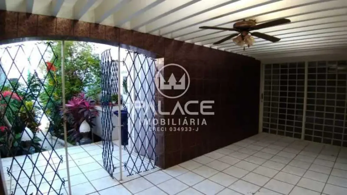 Foto 3 de Casa com 4 quartos à venda, 245m2 em Piracicaba - SP