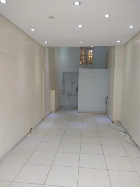 Foto 2 de Loja para alugar, 35m2 em Piracicaba - SP