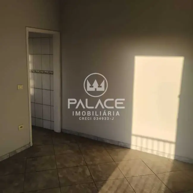 Casa com 2 quartos para alugar, 61m2 em Piracicaba - SP - imagem 4 Foto 4 de Casa com 2 quartos para alugar, 61m2 em Piracicaba - SP