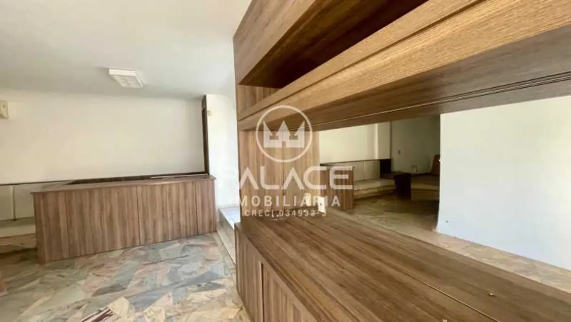 Foto 1 de Casa Comercial à venda e para alugar, 257m2 em Piracicaba - SP