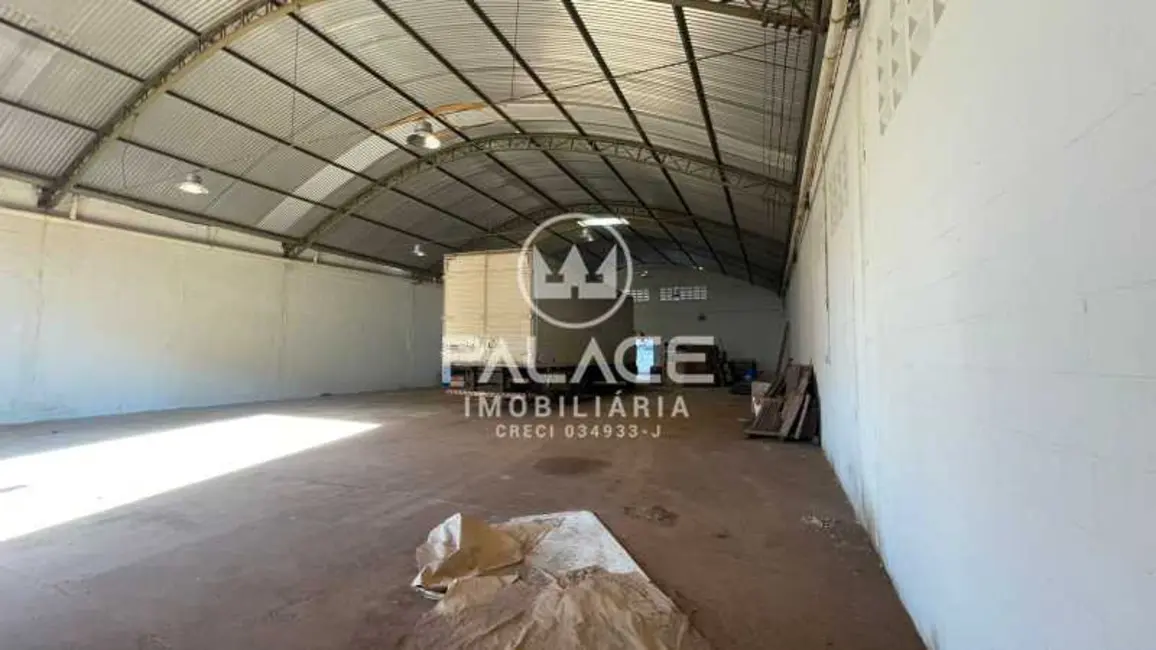 Foto 3 de Loja para alugar, 456m2 em Piracicaba - SP