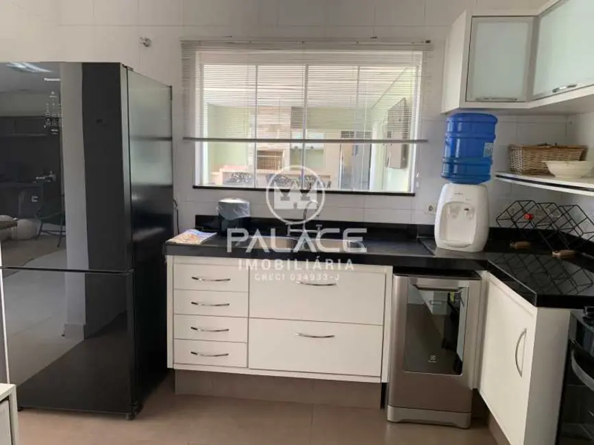 Casa de Condomínio com 3 quartos para alugar, 350m2 em Piracicaba - SP - imagem 6 Foto 6 de Casa de Condomínio com 3 quartos para alugar, 350m2 em Piracicaba - SP