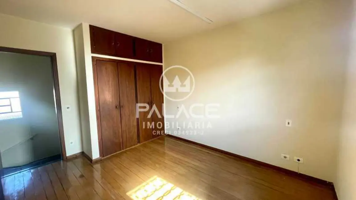 Foto 8 de Casa com 3 quartos para alugar, 385m2 em Piracicaba - SP
