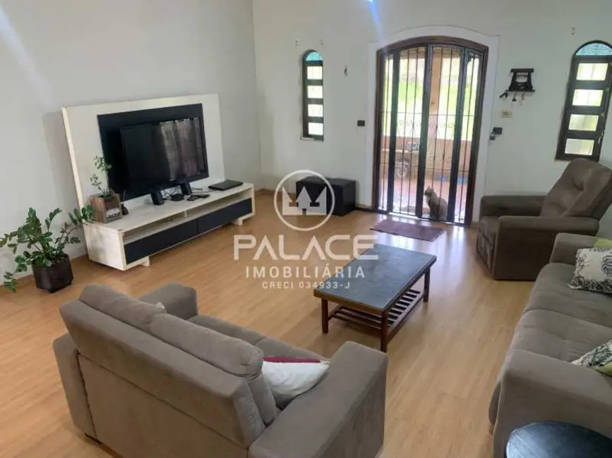 Foto 7 de Chácara com 3 quartos à venda, 195m2 em Sao Pedro - SP