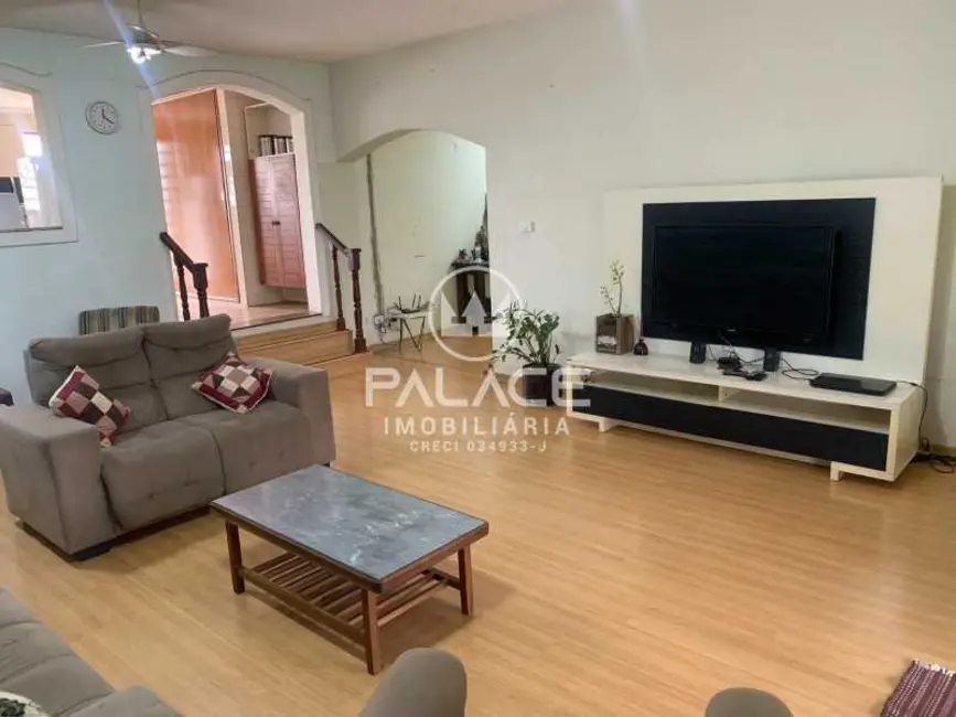 Foto 8 de Chácara com 3 quartos à venda, 195m2 em Sao Pedro - SP