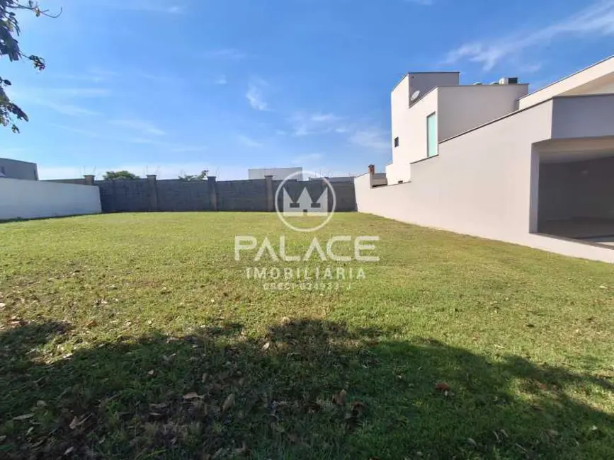 Foto 2 de Terreno / Lote à venda, 300m2 em Piracicaba - SP