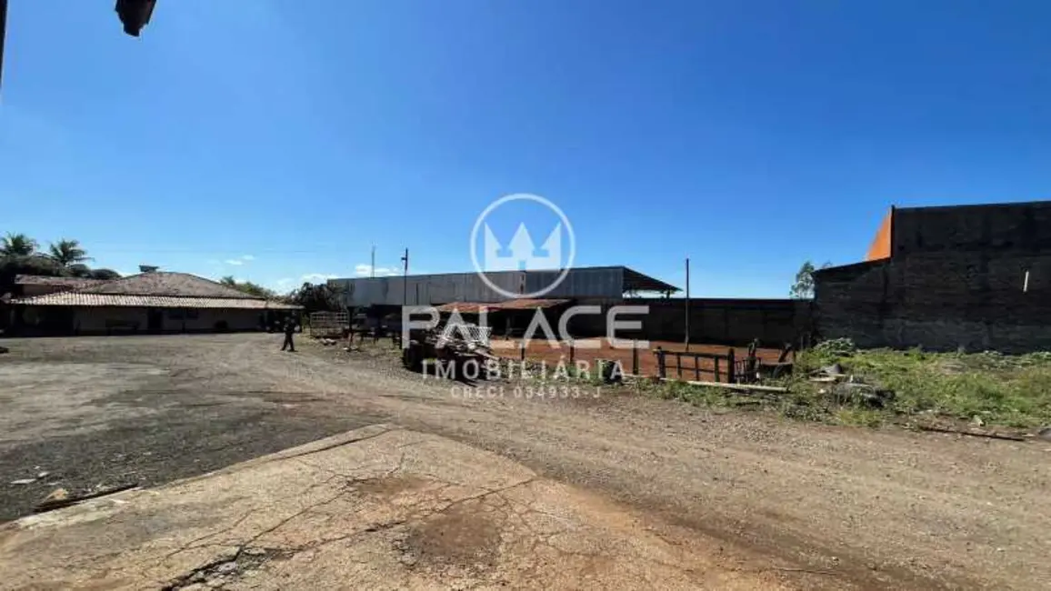 Foto 1 de Chácara com 3 quartos para alugar, 12400m2 em Piracicaba - SP
