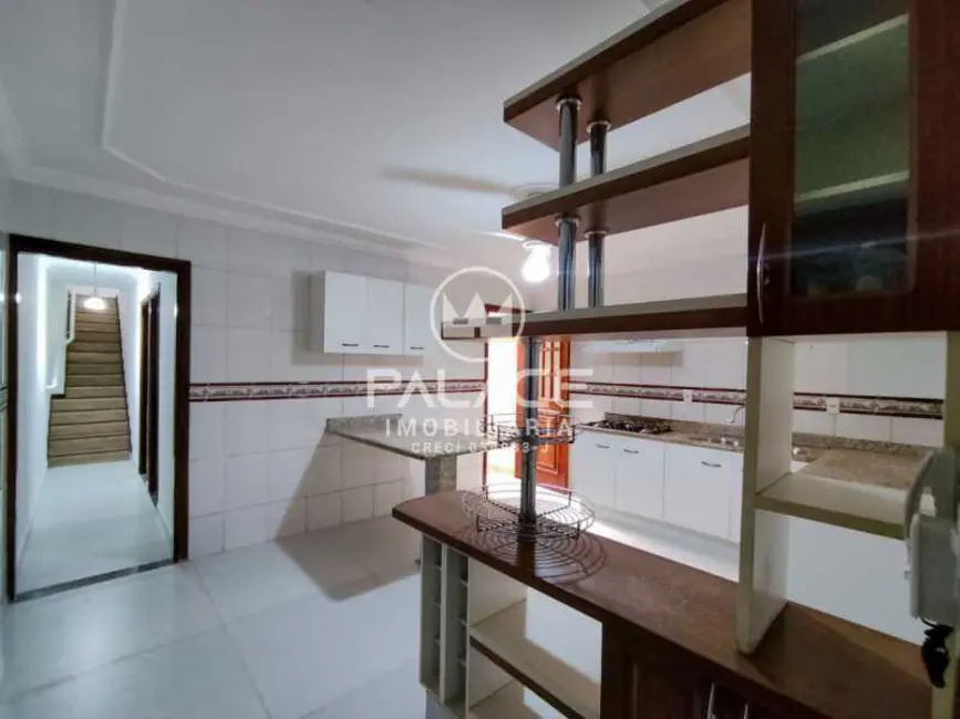 Casa com 3 quartos para alugar, 116m2 em Piracicaba - SP - imagem 7 Foto 7 de Casa com 3 quartos para alugar, 116m2 em Piracicaba - SP