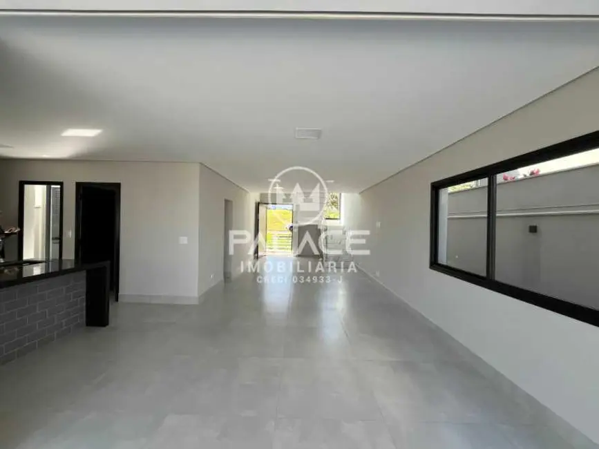 Casa de Condomínio com 3 quartos para alugar, 240m2 em Piracicaba - SP - imagem 4 Foto 4 de Casa de Condomínio com 3 quartos para alugar, 240m2 em Piracicaba - SP